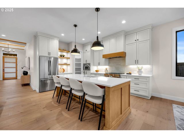 17716 Ne 25th Ct, Ridgefield, WA 98642