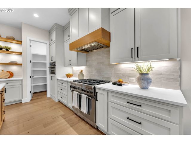 17716 Ne 25th Ct, Ridgefield, WA 98642