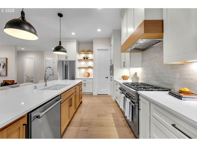 17716 Ne 25th Ct, Ridgefield, WA 98642