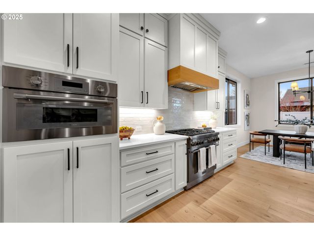 17716 Ne 25th Ct, Ridgefield, WA 98642