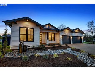 17716 Ne 25th Ct, Ridgefield, WA 98642