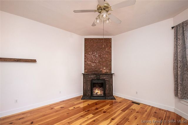 2124 E Oak Street, New Albany, IN 47150