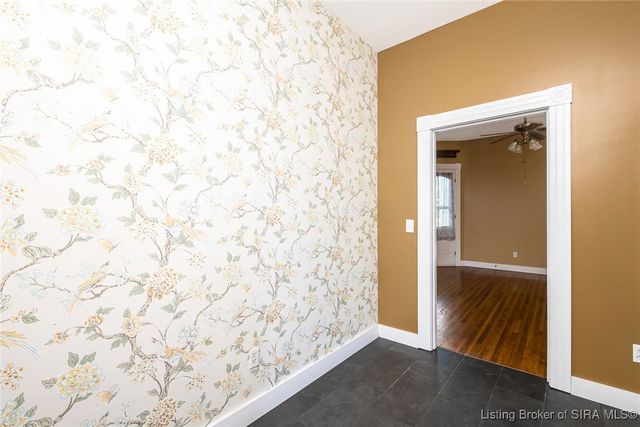 2124 E Oak Street, New Albany, IN 47150