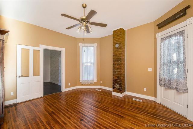 2124 E Oak Street, New Albany, IN 47150