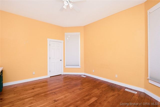 2124 E Oak Street, New Albany, IN 47150