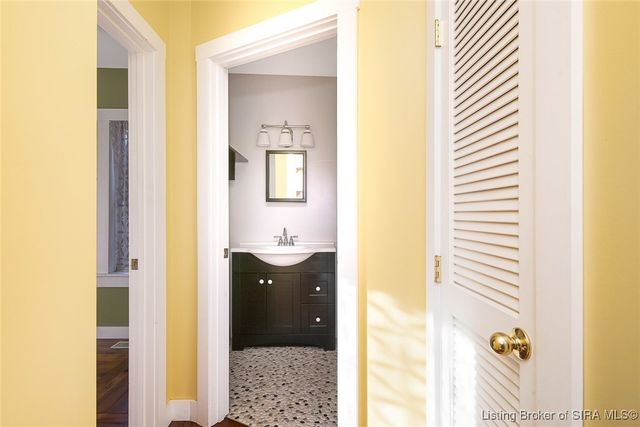 2124 E Oak Street, New Albany, IN 47150