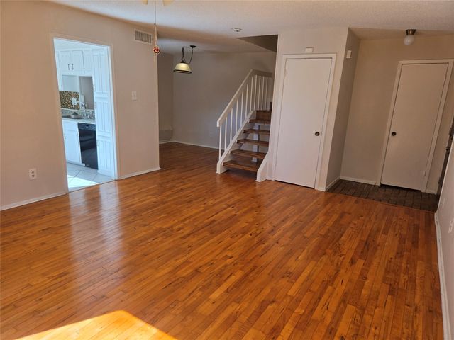 333 Melrose Drive 14C, Richardson, TX 75080