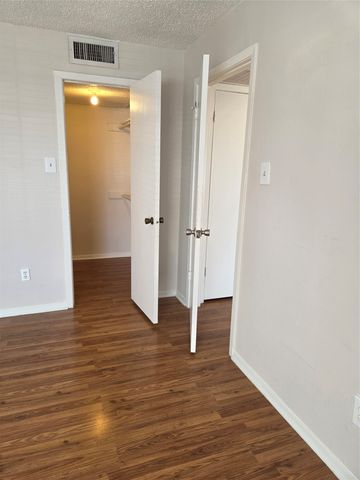 333 Melrose Drive 14C, Richardson, TX 75080