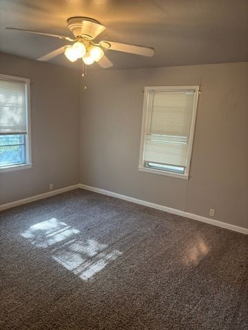 501 Center Street, Whitesboro, TX 76273