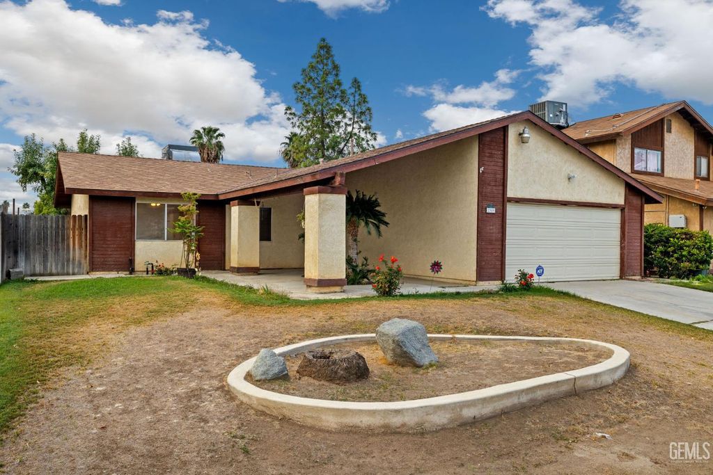 2309 Teresa Court, Bakersfield, CA 93304