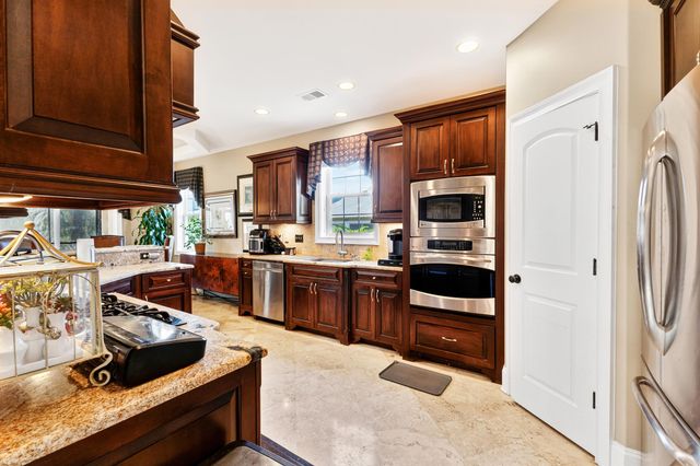 969 Bluffview Dr., Myrtle Beach, SC 29579