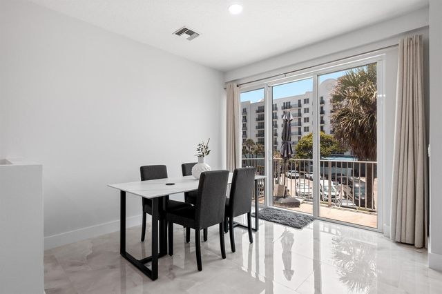 836 SE 20TH Avenue SE, Deerfield Beach, FL 33441
