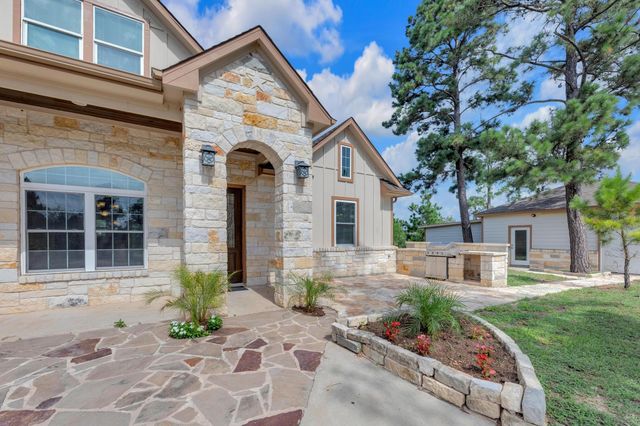 152 Lakeside DR, Bastrop, TX 78602