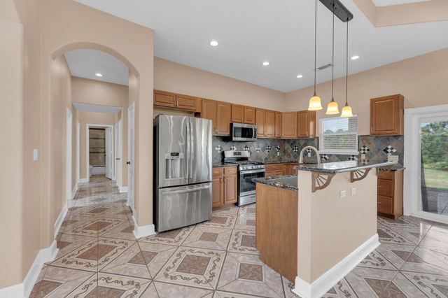 152 Lakeside DR, Bastrop, TX 78602