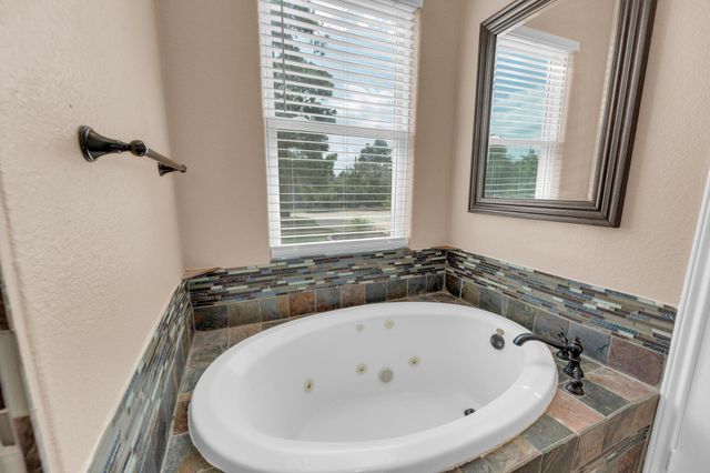 152 Lakeside DR, Bastrop, TX 78602