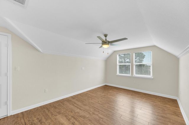 152 Lakeside DR, Bastrop, TX 78602