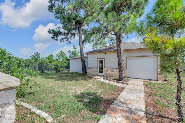 152 Lakeside DR, Bastrop, TX 78602