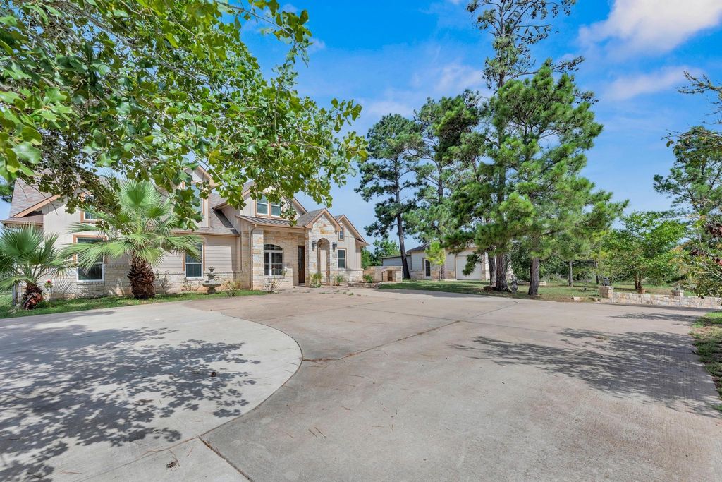 152 Lakeside DR, Bastrop, TX 78602