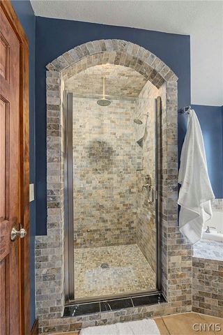 5017 West Lake Road, Fleming, NY 13021