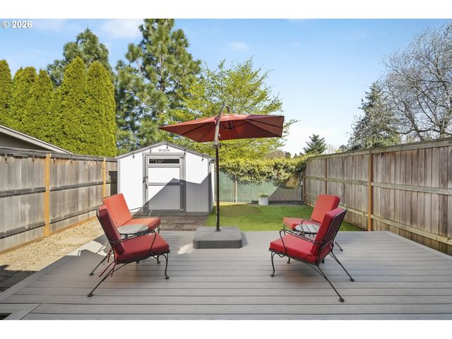 206 Ne 80TH Ave, Portland, OR 97213