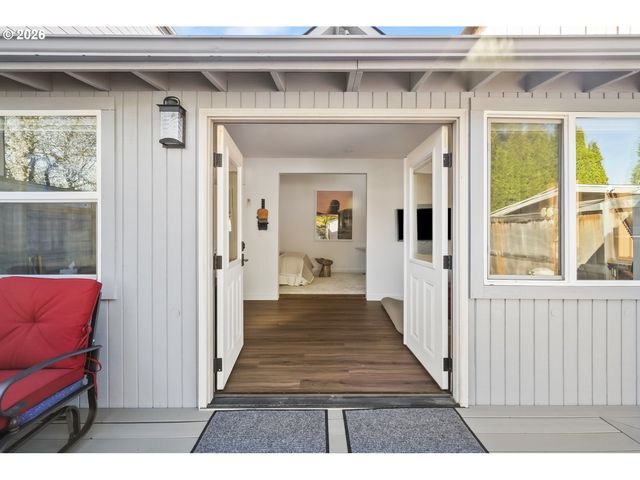 206 Ne 80TH Ave, Portland, OR 97213