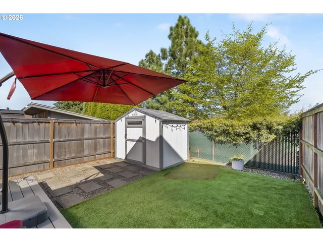 206 Ne 80TH Ave, Portland, OR 97213