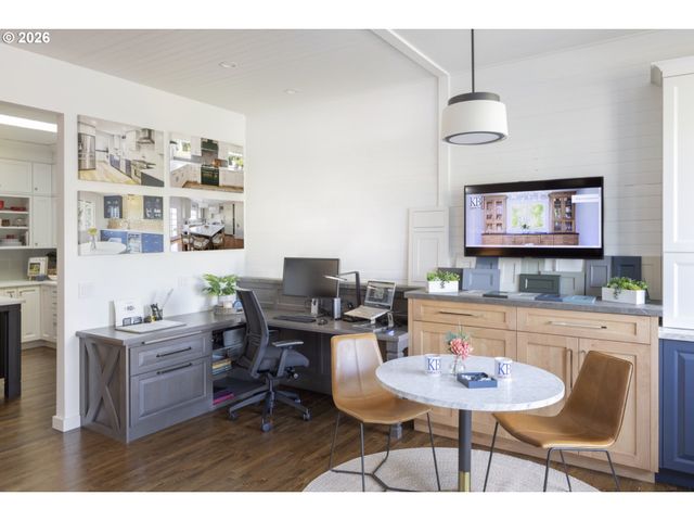 206 Ne 80TH Ave, Portland, OR 97213