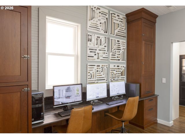 206 Ne 80TH Ave, Portland, OR 97213