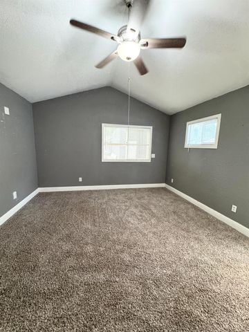 522 Wolfe Ave, Turlock, CA 95380