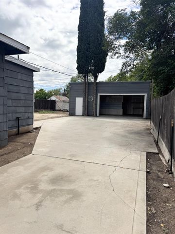 522 Wolfe Ave, Turlock, CA 95380