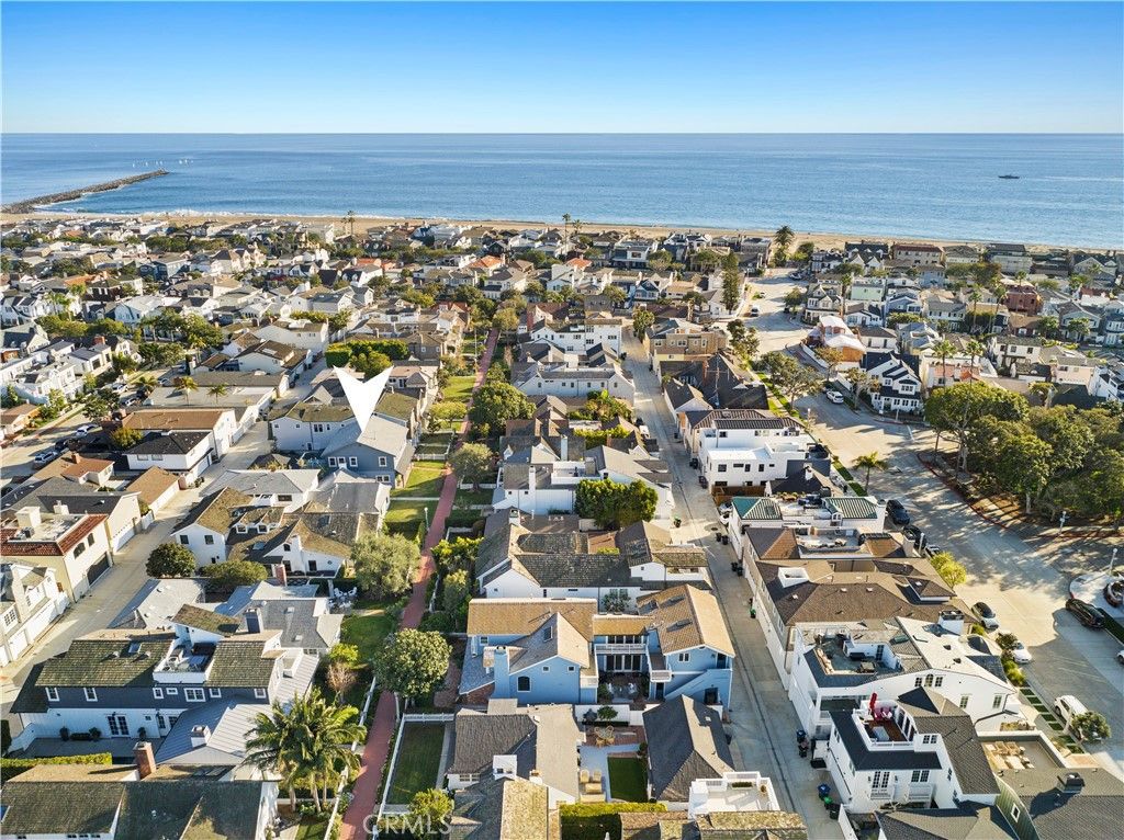 418 Belvue Lane, Newport Beach, CA 92661 — photo 2