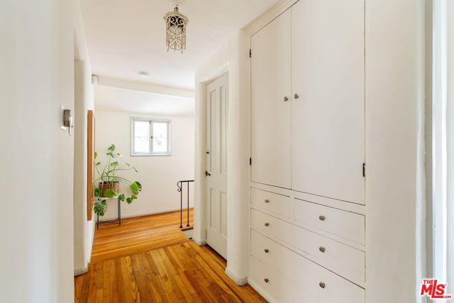 6740 Milner Road, Los Angeles, CA 90068