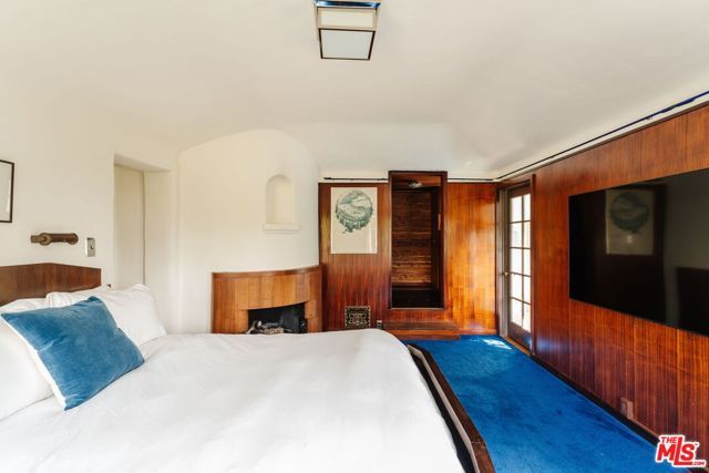 6740 Milner Road, Los Angeles, CA 90068