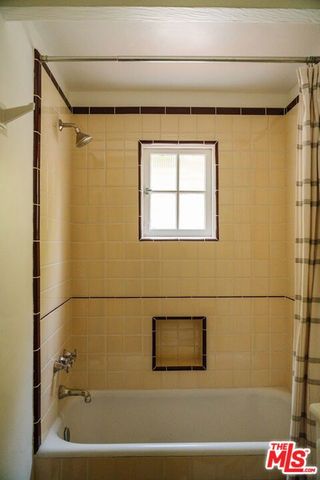 6740 Milner Road, Los Angeles, CA 90068