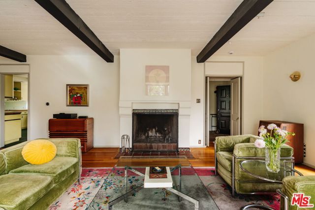 6740 Milner Road, Los Angeles, CA 90068