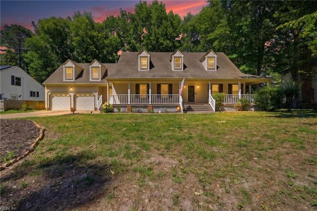 1113 Crystalwood CIR, Chesapeake, VA 23320