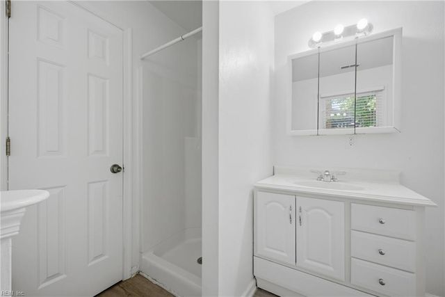1113 Crystalwood CIR, Chesapeake, VA 23320