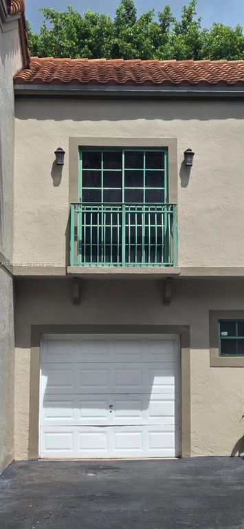 15852 SW 71st Terrace 0, Miami, FL 33193