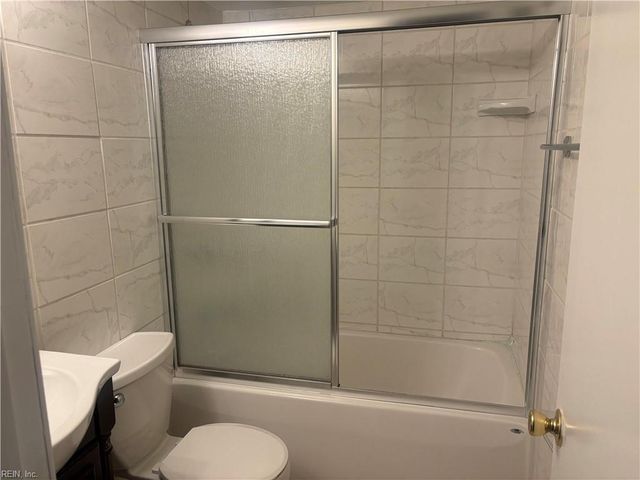 913 Pacific Ave Apt A, Virginia Beach, VA 23451