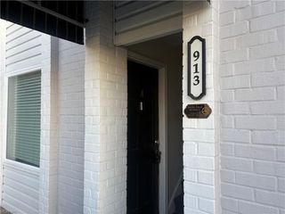 913 Pacific Ave Apt A, Virginia Beach, VA 23451