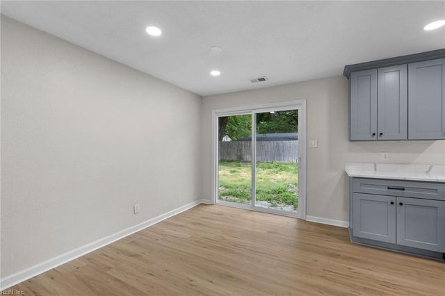 412 Lineberry RD, Virginia Beach, VA 23452