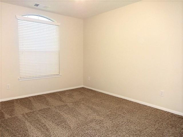 2420 Avalon Trace Lane, Pearland, TX 77581