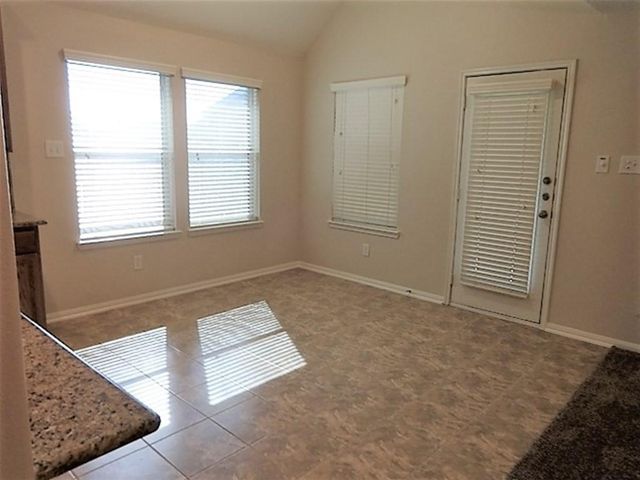 2420 Avalon Trace Lane, Pearland, TX 77581