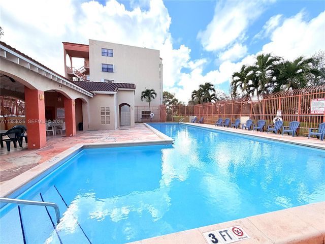 10233 NW 9 ST 206-1, Miami, FL 33172