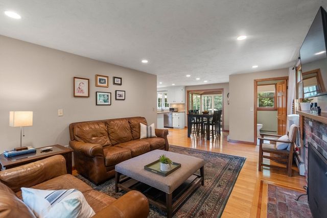 2 Angelo Way, Franklin, MA 02038