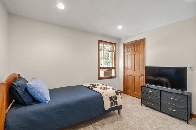 2 Angelo Way, Franklin, MA 02038