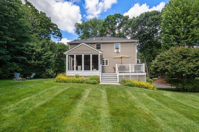 2 Angelo Way, Franklin, MA 02038