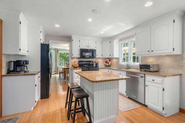 2 Angelo Way, Franklin, MA 02038