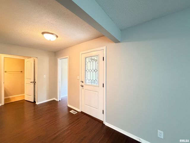 122 W MORNINGSIDE Drive, Peoria, IL 61614