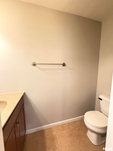 122 W MORNINGSIDE Drive, Peoria, IL 61614